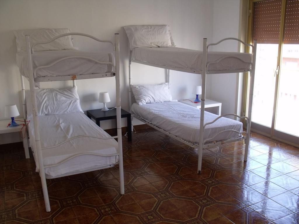 A Tre Passi Dal Centro Hotel Palermo Buitenkant foto
