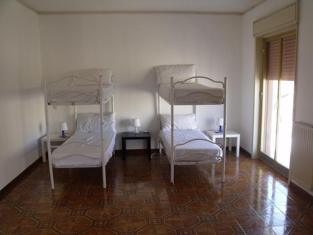 A Tre Passi Dal Centro Hotel Palermo Buitenkant foto
